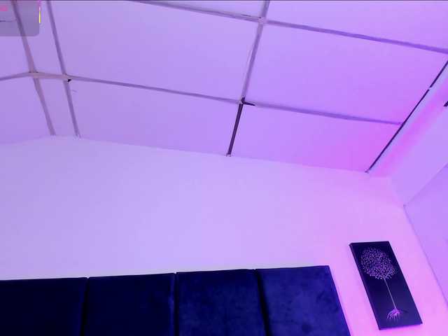 AprilJhonnes live cam on BongaCams