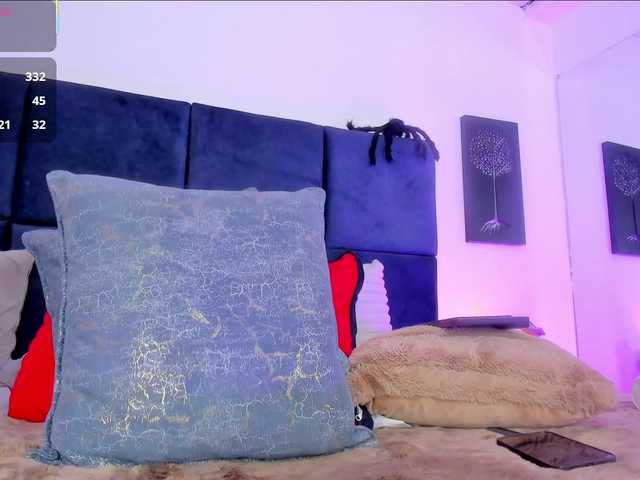 AprilJhonnes live cam