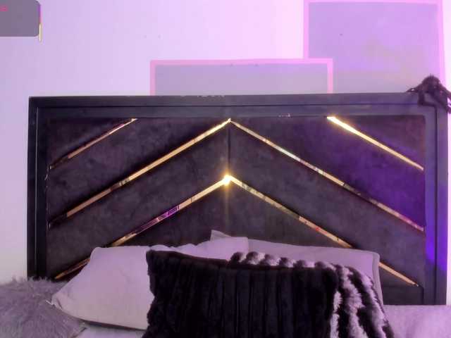 AprilJhonnes live cam on BongaCams
