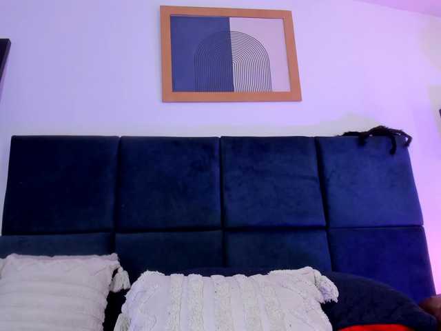 AprilJhonnes live cam on BongaCams