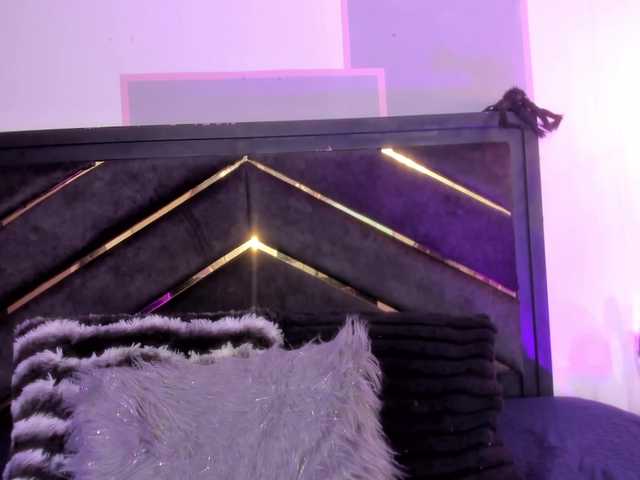 AprilJhonnes live cam on BongaCams
