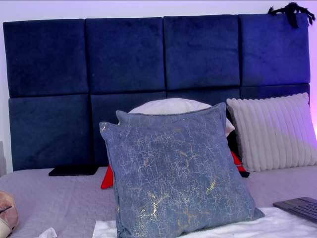 AprilJhonnes live cam on BongaCams
