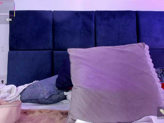 AprilJhonnes live cam on BongaCams