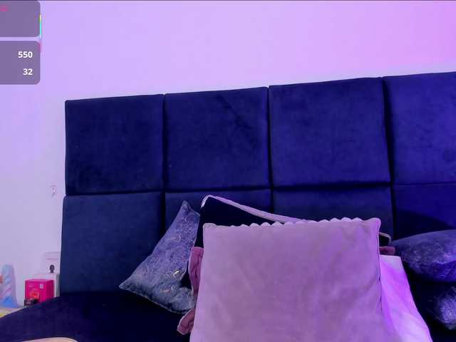 AprilJhonnes live cam on BongaCams