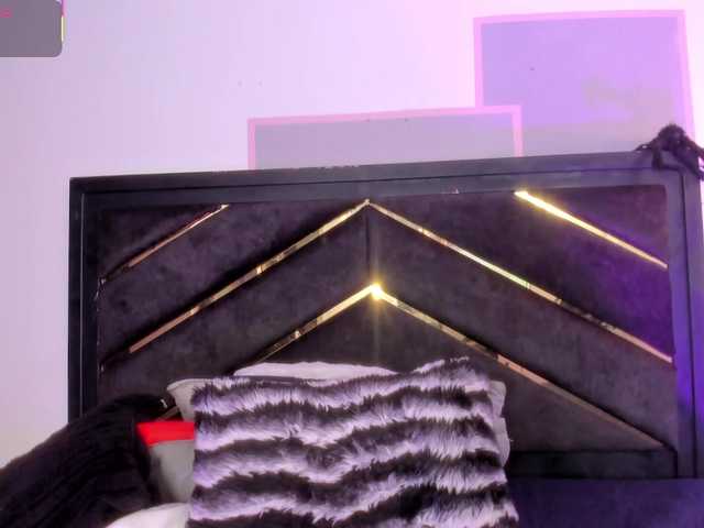 AprilJhonnes live cam on BongaCams