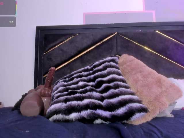 AprilJhonnes live cam on BongaCams