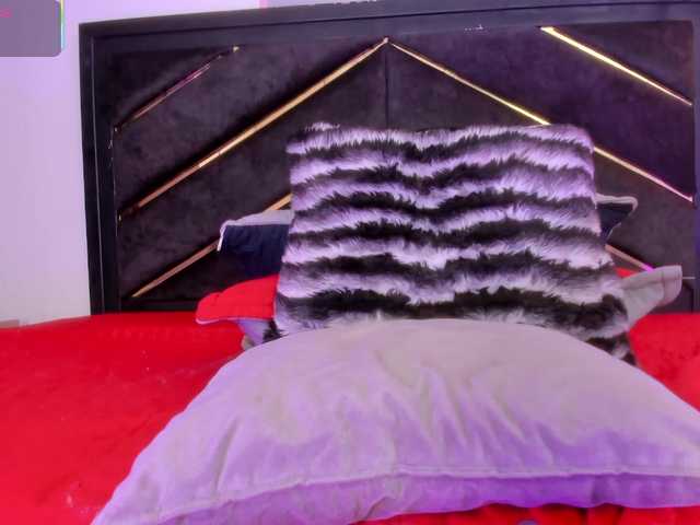 AprilJhonnes live cam on BongaCams