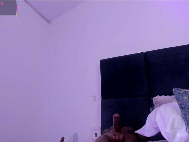 AprilJhonnes live cam on BongaCams