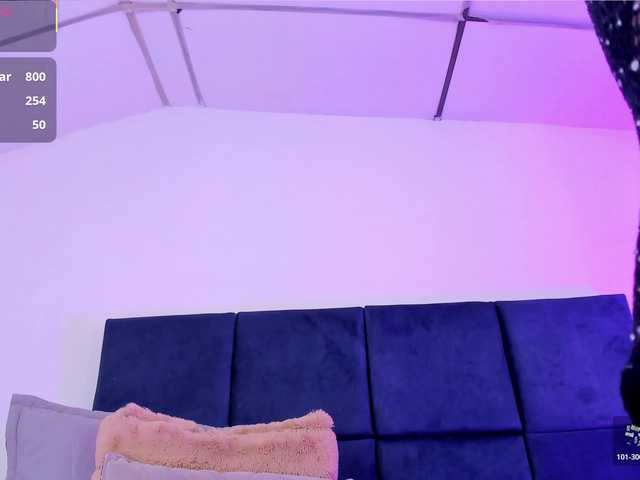 AprilJhonnes live webcam show