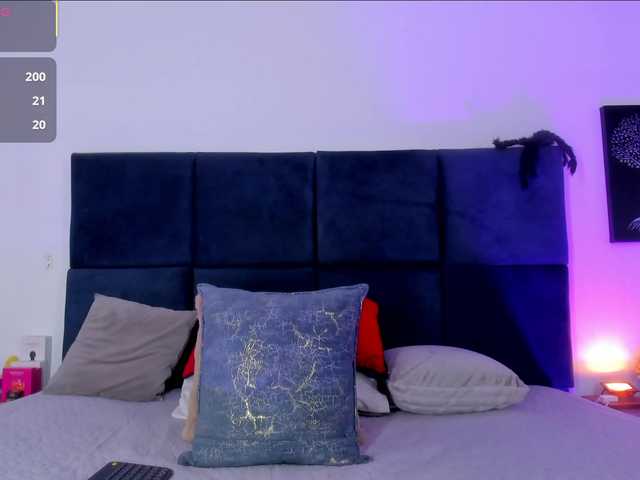AprilJhonnes live cam