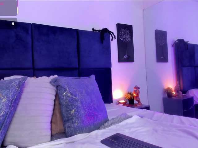 AprilJhonnes live cam on BongaCams