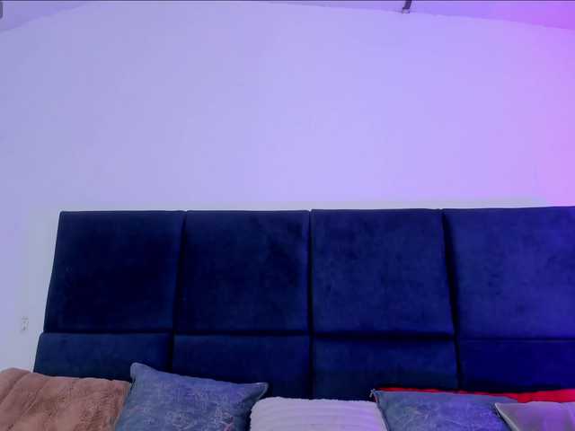 AprilJhonnes live cam on BongaCams