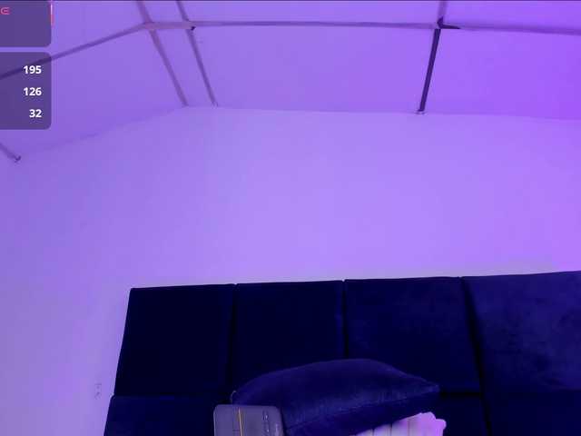 AprilJhonnes live cam on BongaCams