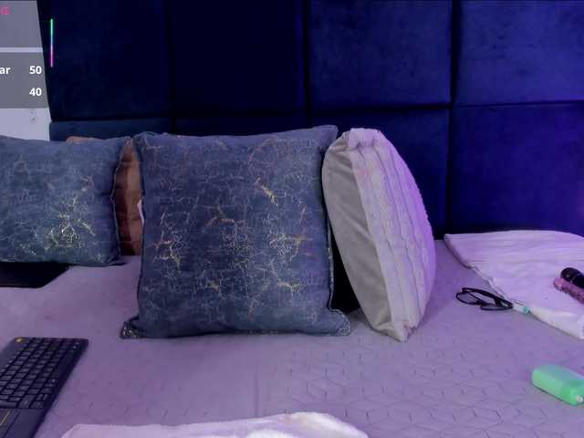 AprilJhonnes live cam on BongaCams