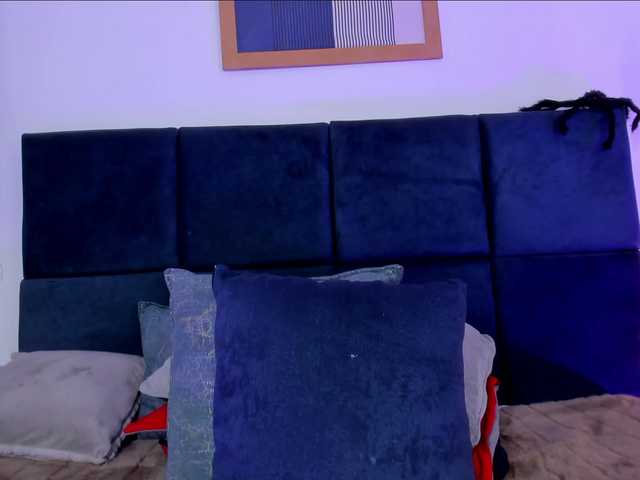 AprilJhonnes — live female cam