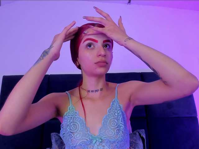 AprilJhonnes live cam on BongaCams