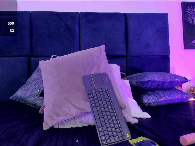 AprilJhonnes live cam on BongaCams