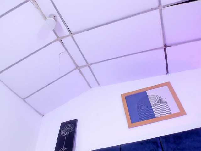 AprilJhonnes live cam on BongaCams
