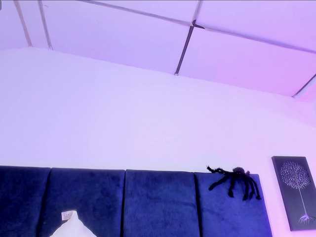 AprilJhonnes live cam on BongaCams
