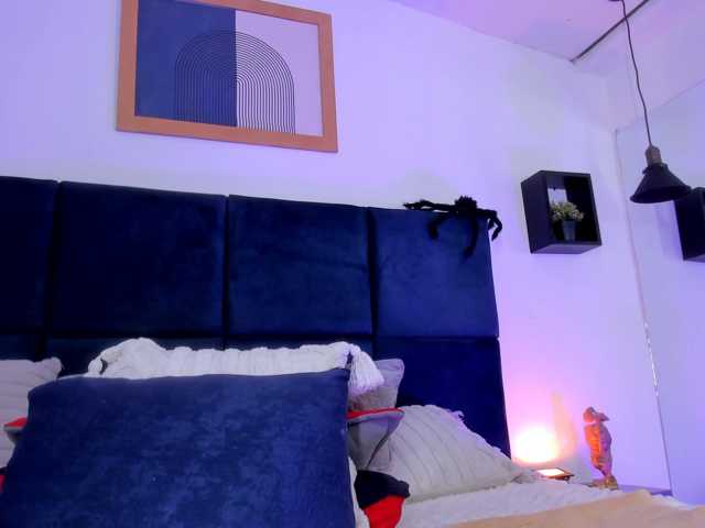 AprilJhonnes live cam on BongaCams