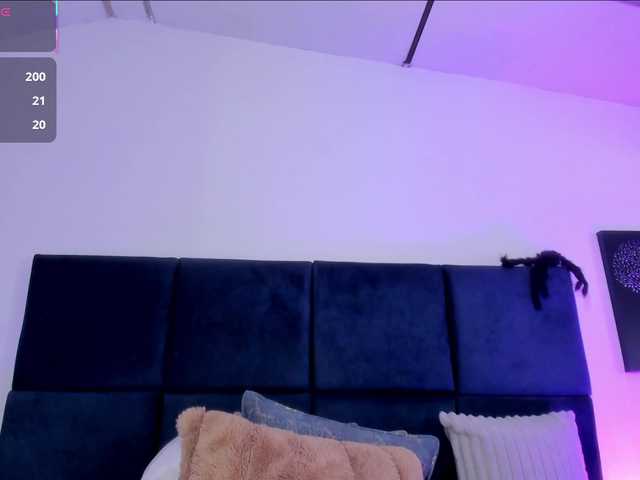 AprilJhonnes live cam on BongaCams