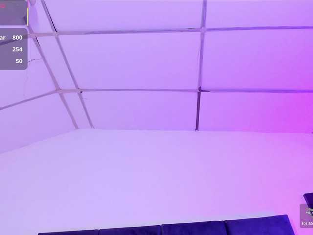 AprilJhonnes live webcam show