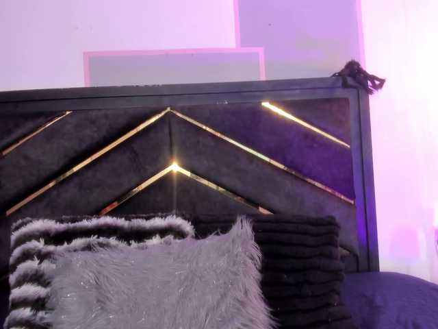 AprilJhonnes live cam on BongaCams