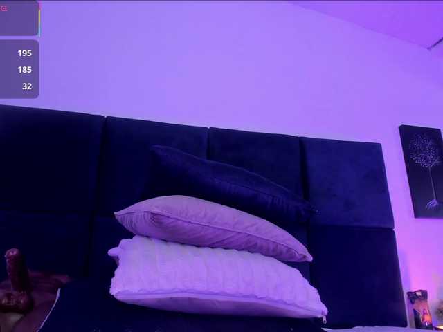 AprilJhonnes live cam on BongaCams
