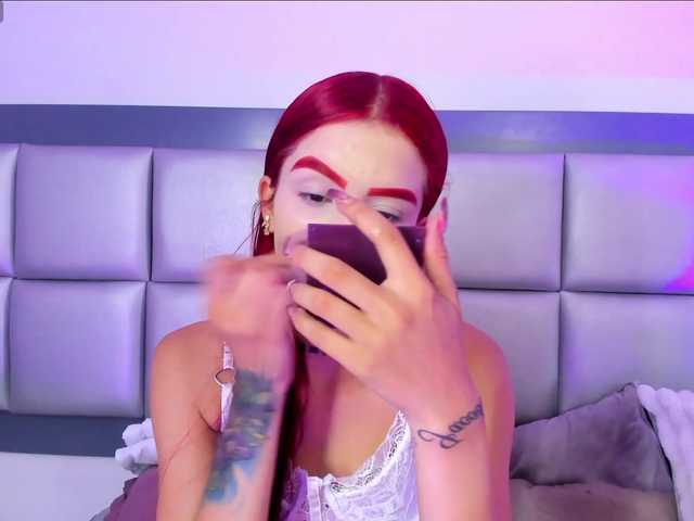 AprilJhonnes live cam on BongaCams