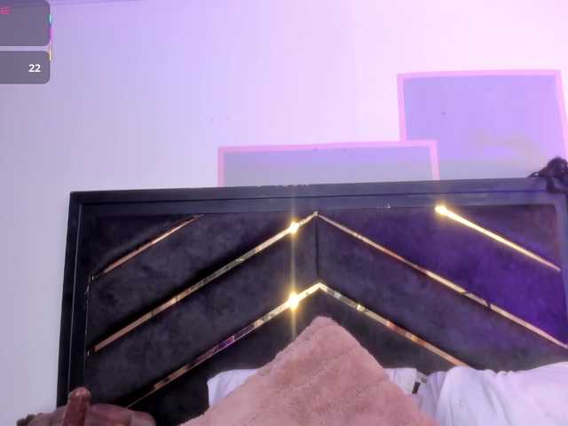 AprilJhonnes live cam on BongaCams
