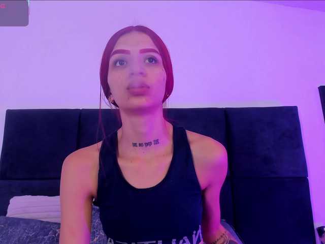 AprilJhonnes live cam on BongaCams