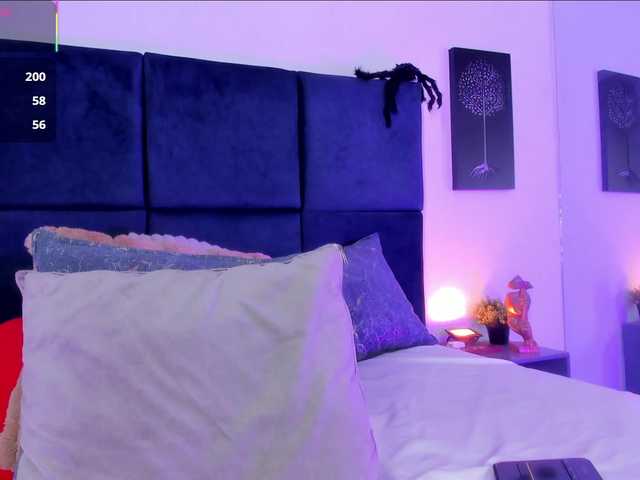 AprilJhonnes live cam on BongaCams