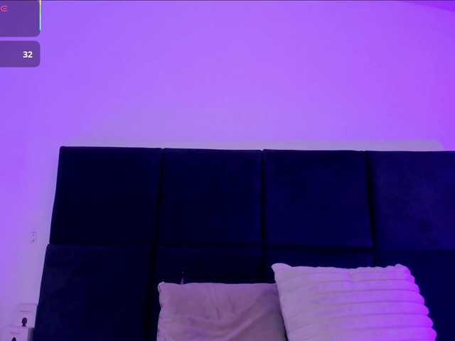 AprilJhonnes live cam on BongaCams