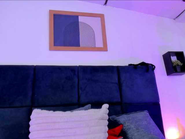 AprilJhonnes live cam on BongaCams
