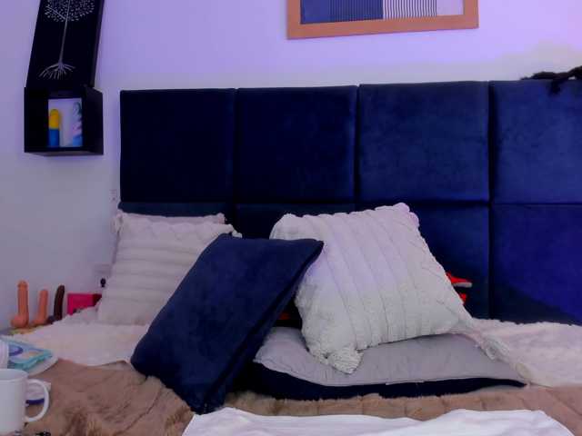 AprilJhonnes live cam on BongaCams