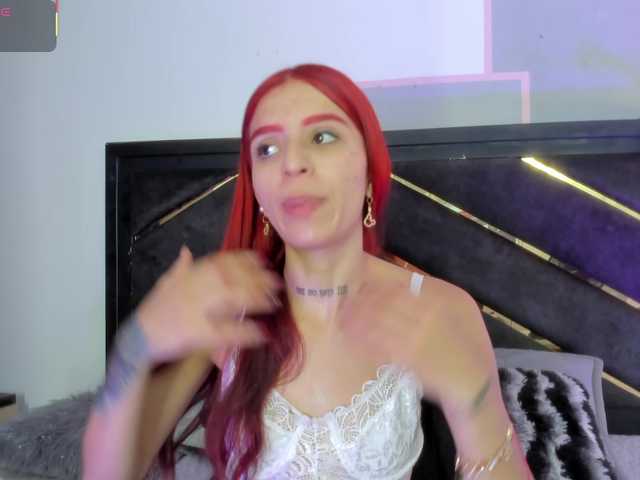 AprilJhonnes live cam on BongaCams