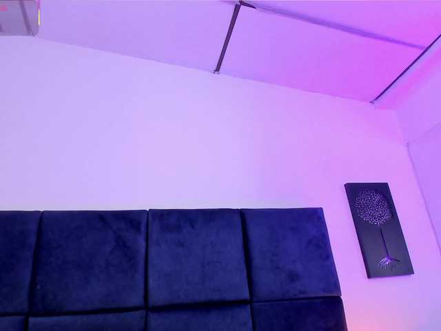 AprilJhonnes live cam on BongaCams