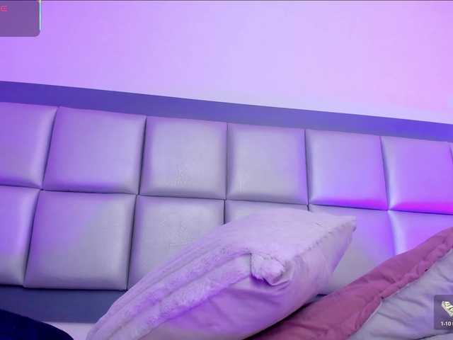 AprilJhonnes live cam on BongaCams