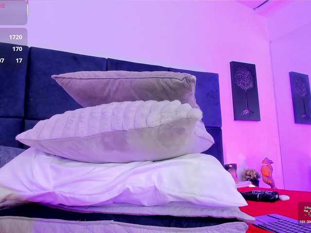 AprilJhonnes live cam on BongaCams