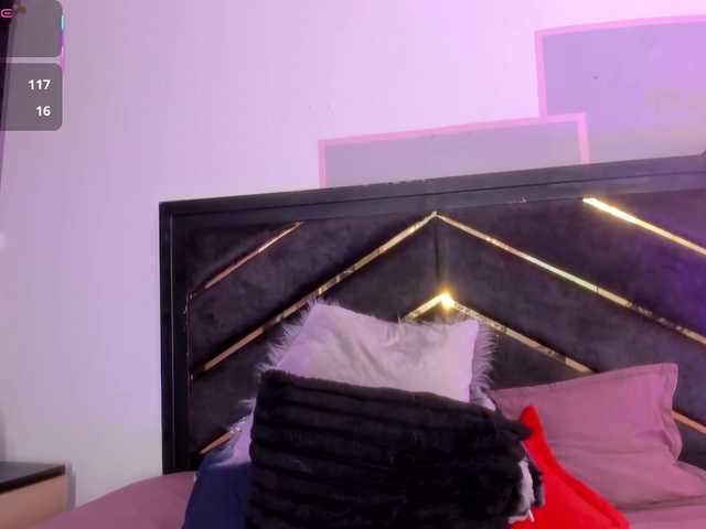 AprilJhonnes live cam on BongaCams