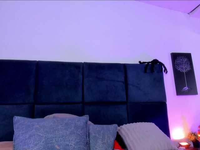 AprilJhonnes live cam on BongaCams