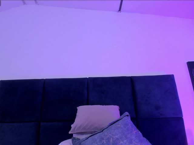 AprilJhonnes live cam on BongaCams