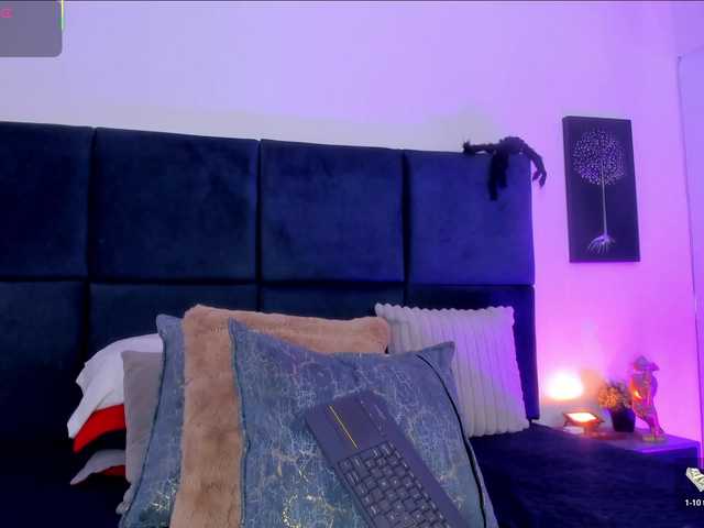 AprilJhonnes live cam on BongaCams