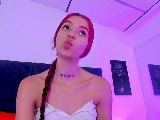 AprilJhonnes live cam on BongaCams