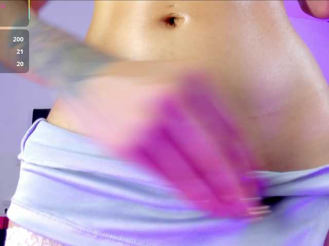 AprilJhonnes live cam on BongaCams