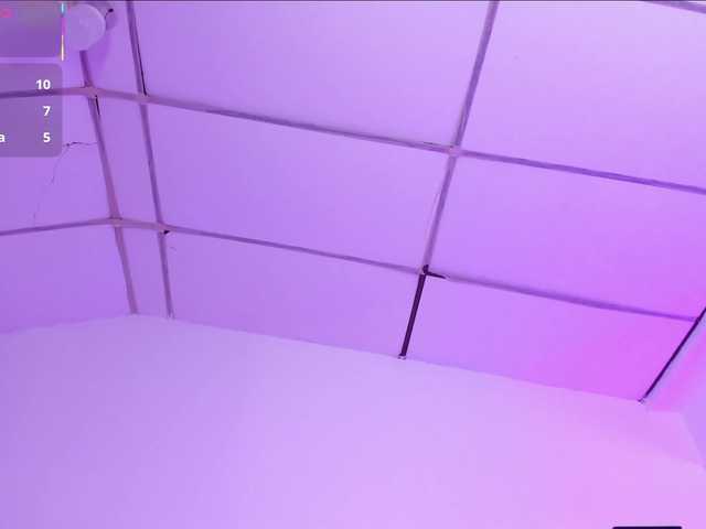 AprilJhonnes live cam on BongaCams