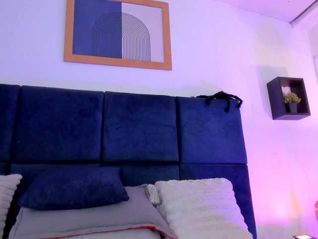 AprilJhonnes live cam on BongaCams