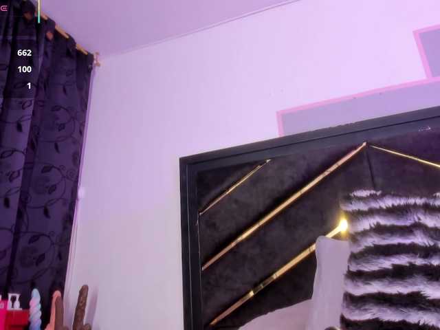 AprilJhonnes live cam on BongaCams