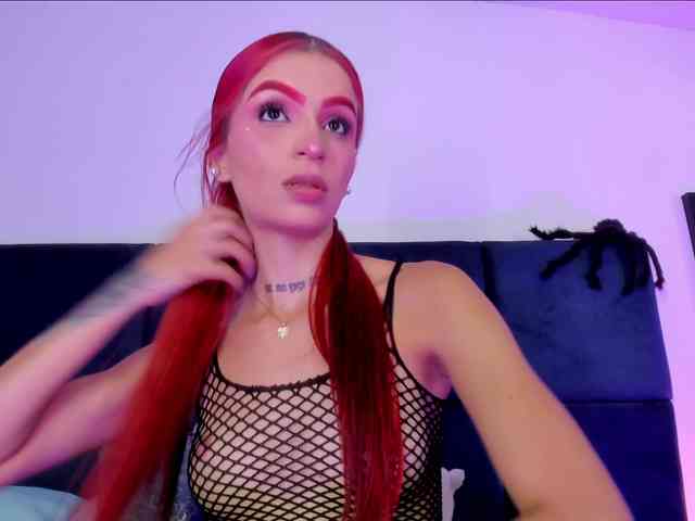 AprilJhonnes webcam