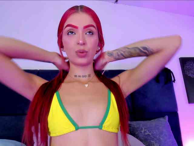 AprilJhonnes webcam